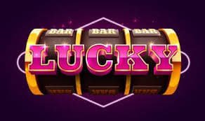 Antarmuka Bandar Poker di aplikasi mobile hitungwr dengan tampilan meja live